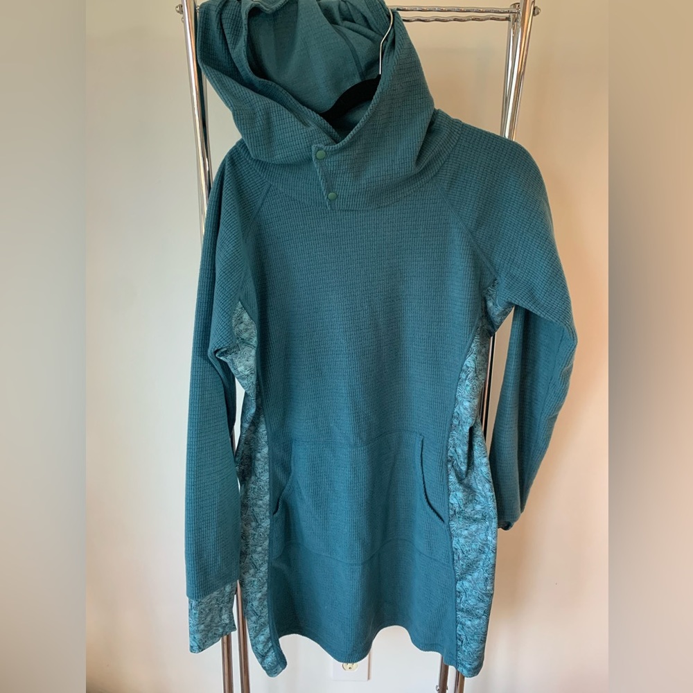 Youer brand fleece Treasure Dress; great condition